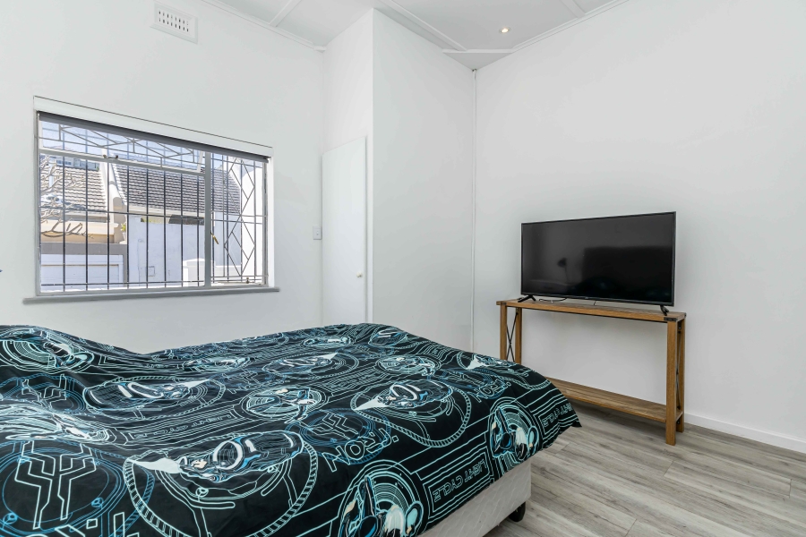To Let 2 Bedroom Property for Rent in Sea Point Western Cape
